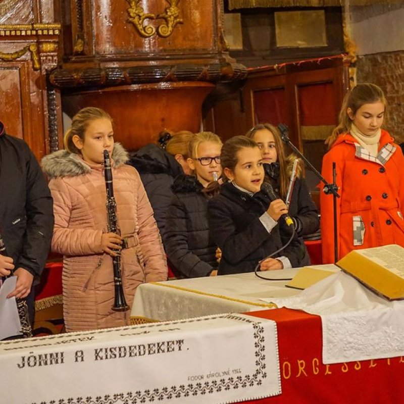 Karácsonyi Istentisztelet 15